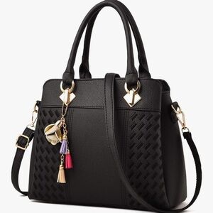 Elegant Black Shoulder Bag